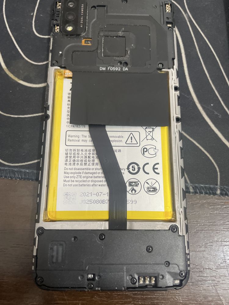 ZTE Blade A51 розборка не вмик дисплей батарея плата камера антена