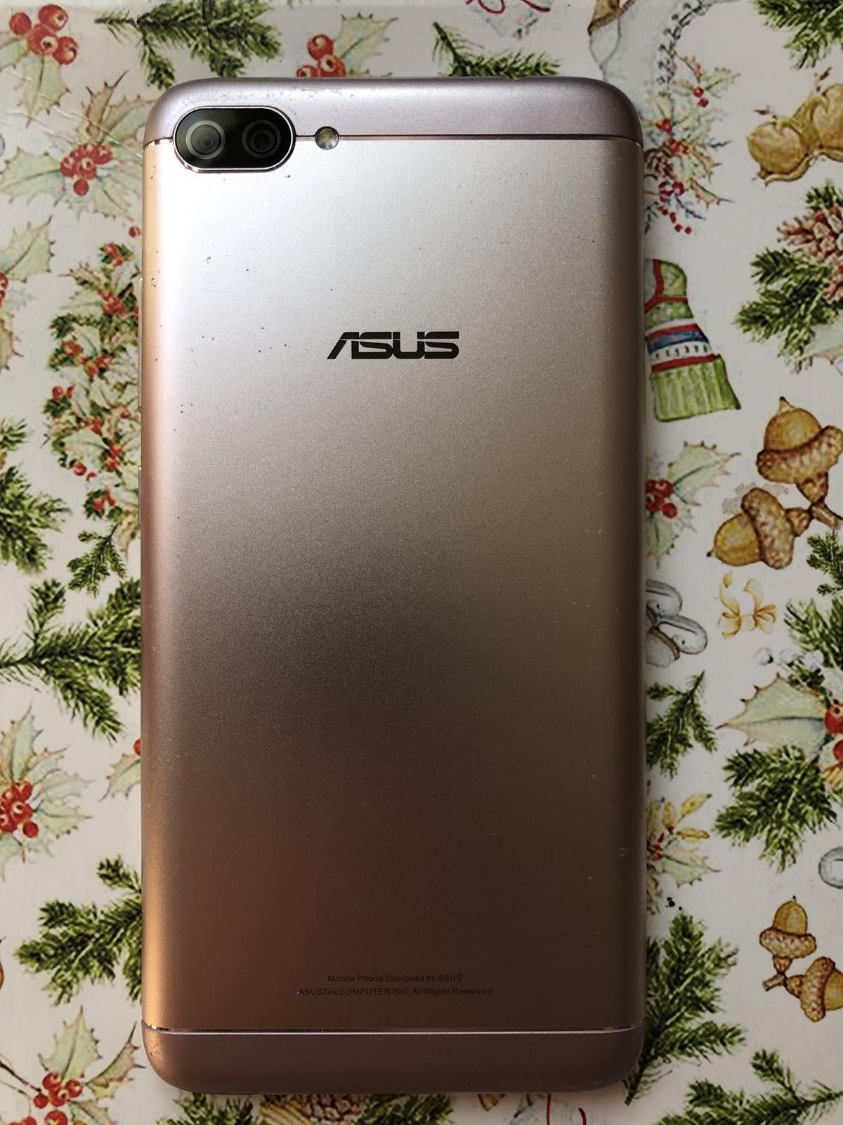 Asus Zenfon продам