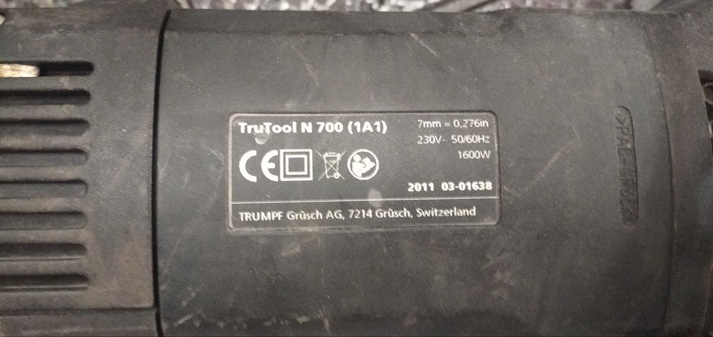 Nożyce wibracyjne ręczne do blach TRUMPF TruTool N 700