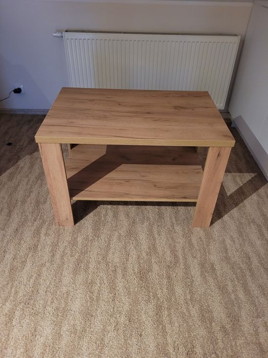 2 komody w kolorze dębu + stolik