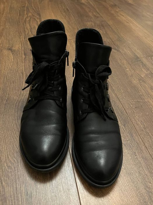 Черевики ,жіночі черевики,взуття . шкіряні черевики.