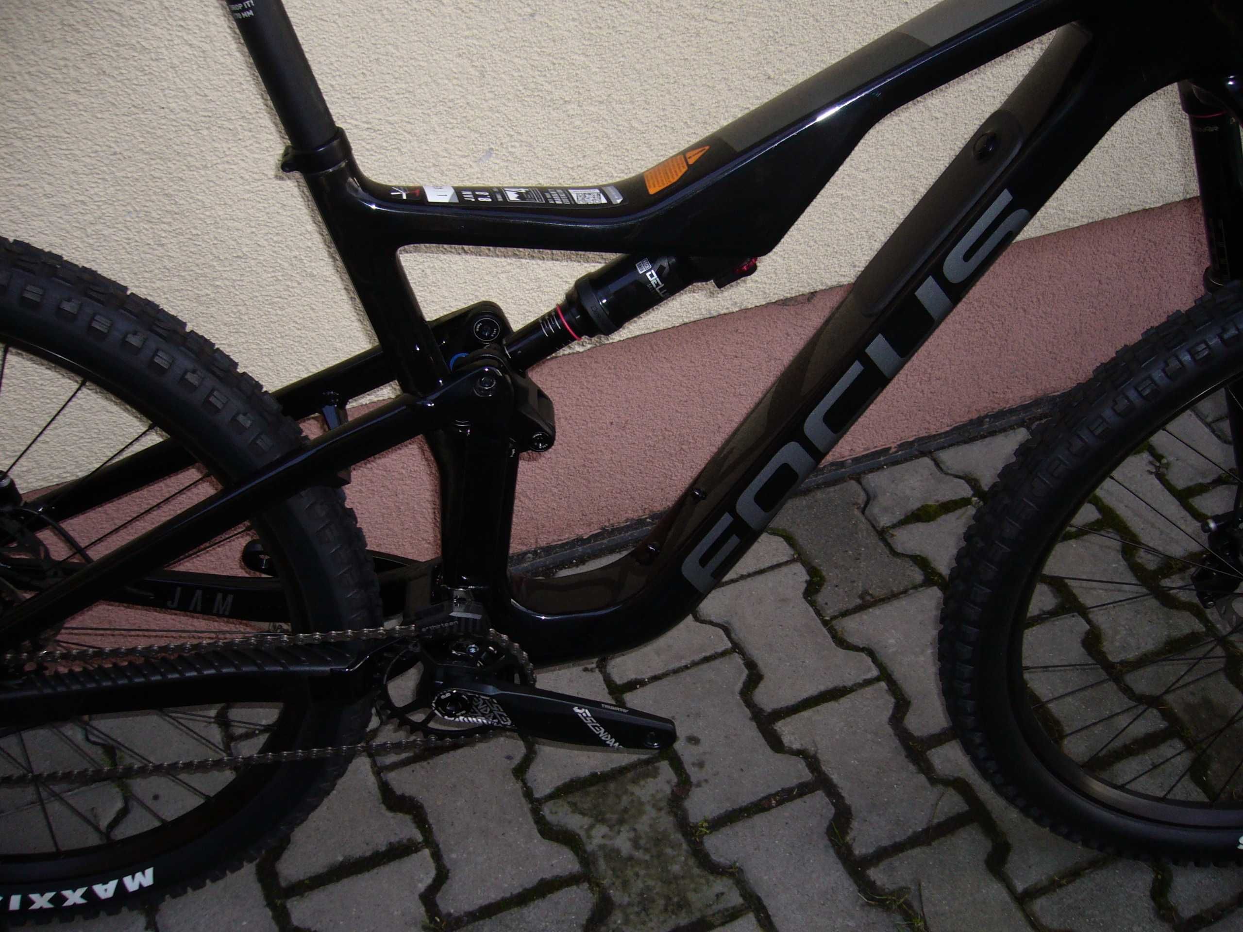 Rower Focus JAM 8.8 Carbon roz L