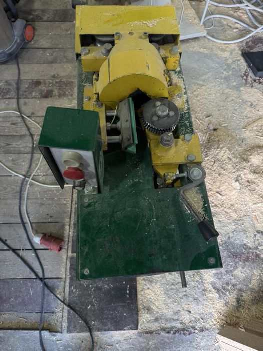 Лінія з виготовлення держаків. Черенків, колишек, ніжек