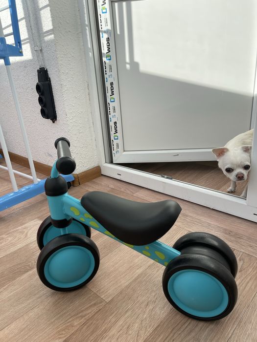 Біговіл або велобіг для найменших