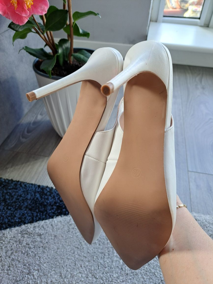 Buty białe szpilki ślubne Nowe