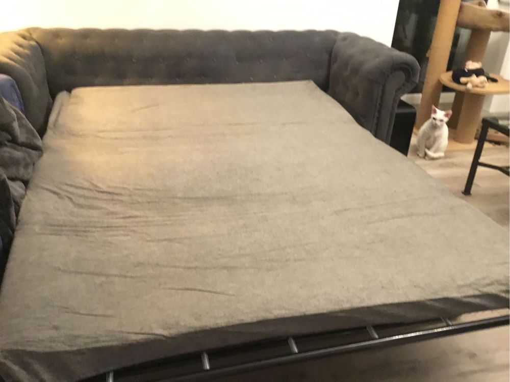 Sofa, kanapa w stylu chesterfield z funkcja spania