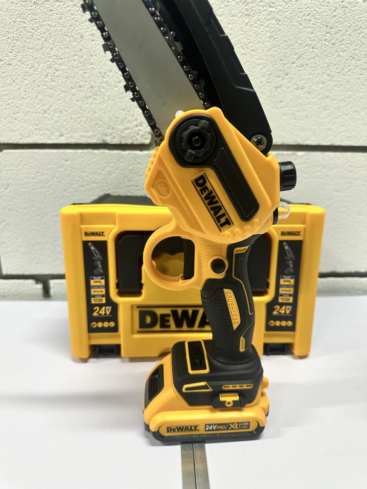 Акумуляторна міні пила dewalt dcm 160n змазка цепка