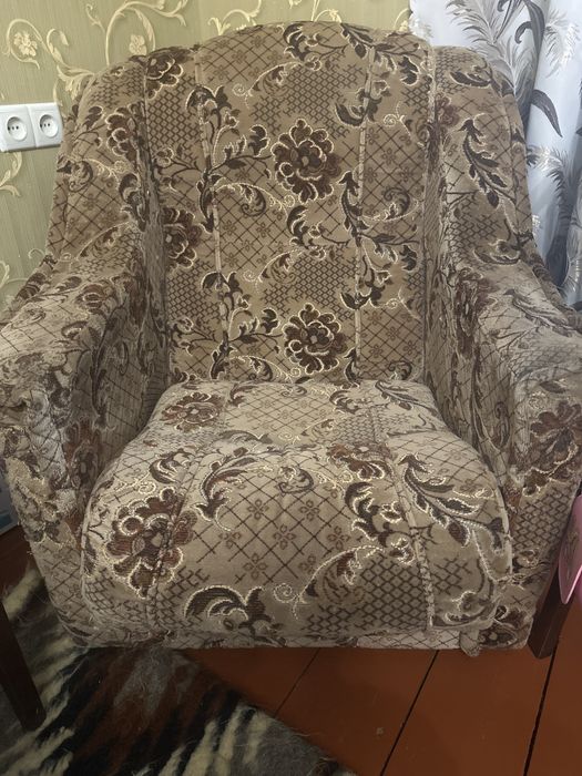 Продам диван книжку