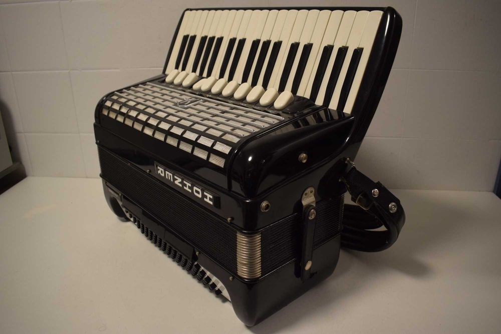 Acordeao Hohner Tango IV P 4 Voz 96 Baixox, N . 64