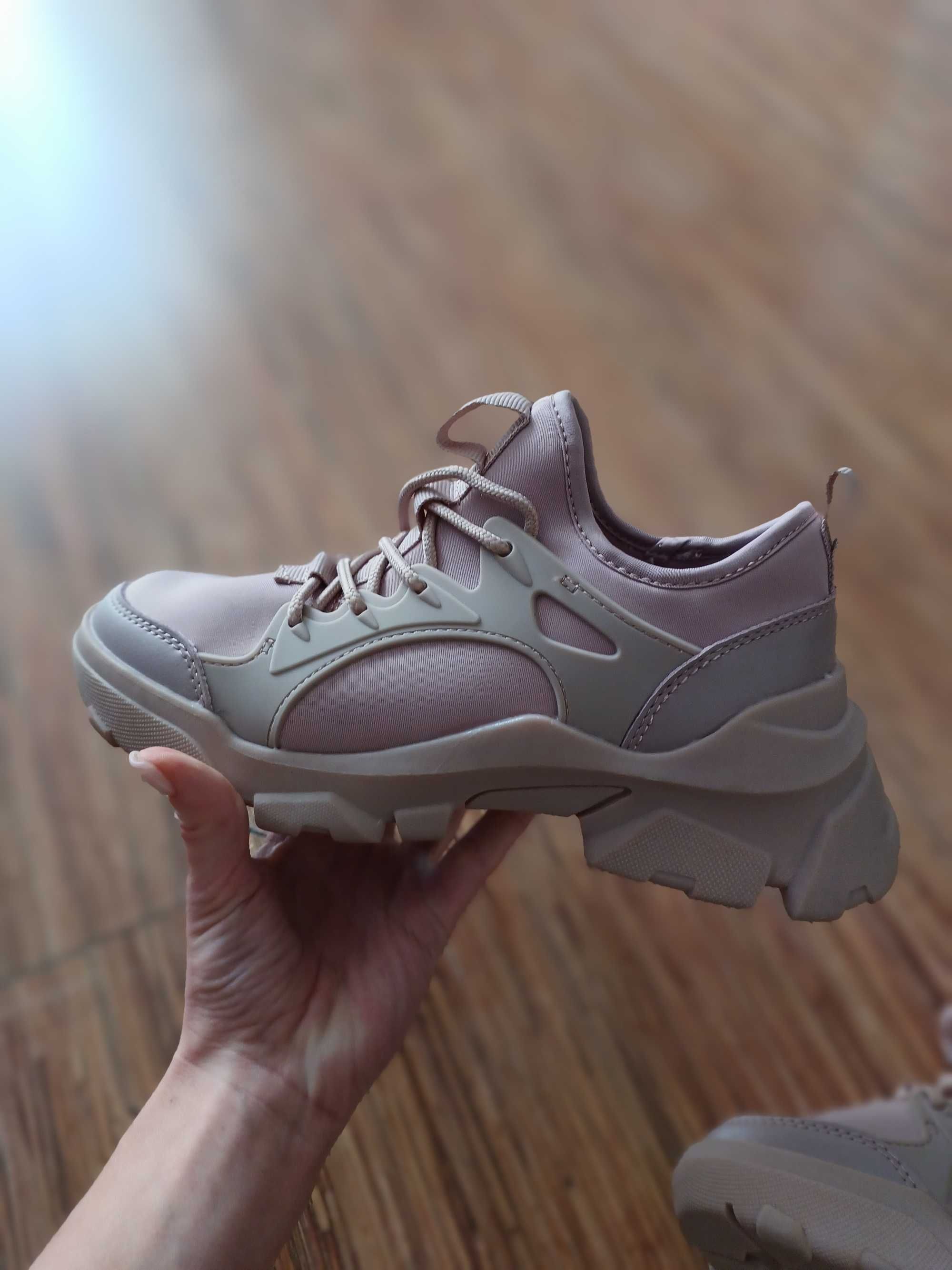 Buty damskie Rezerved nowe