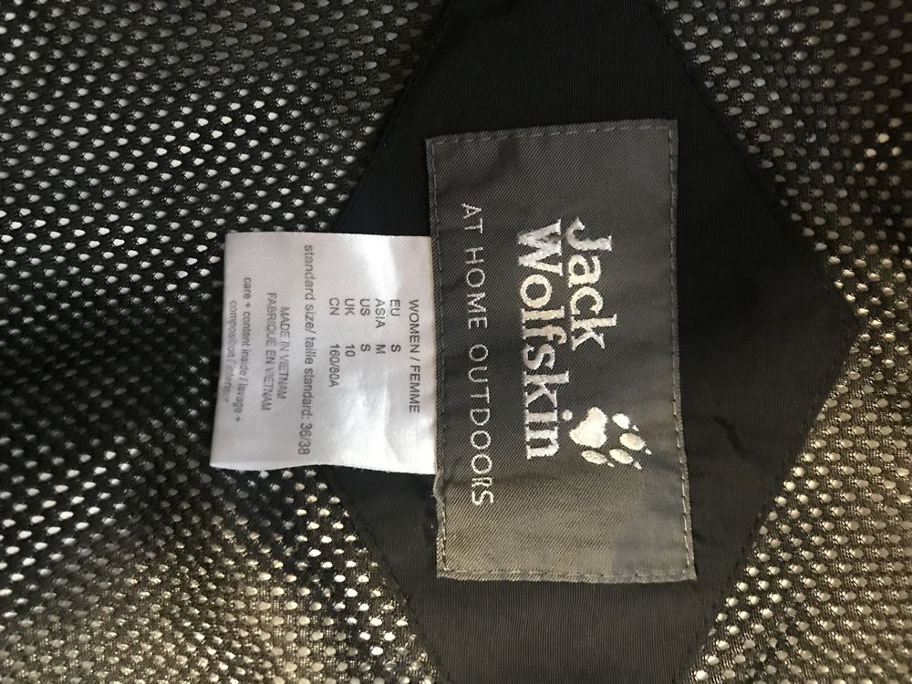 Куртка жіноча JACK WOLFSKIN WATERPROOF оригінал S M
