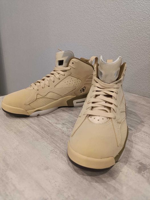 Кроссовки новые 39 размер: NIKE  JORDAN WMNS  JORDAN MVP  FB9019 – 700