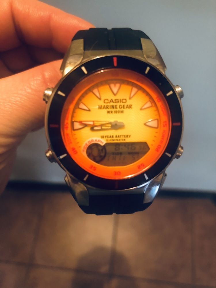 Zegarek Casio, stan idealny