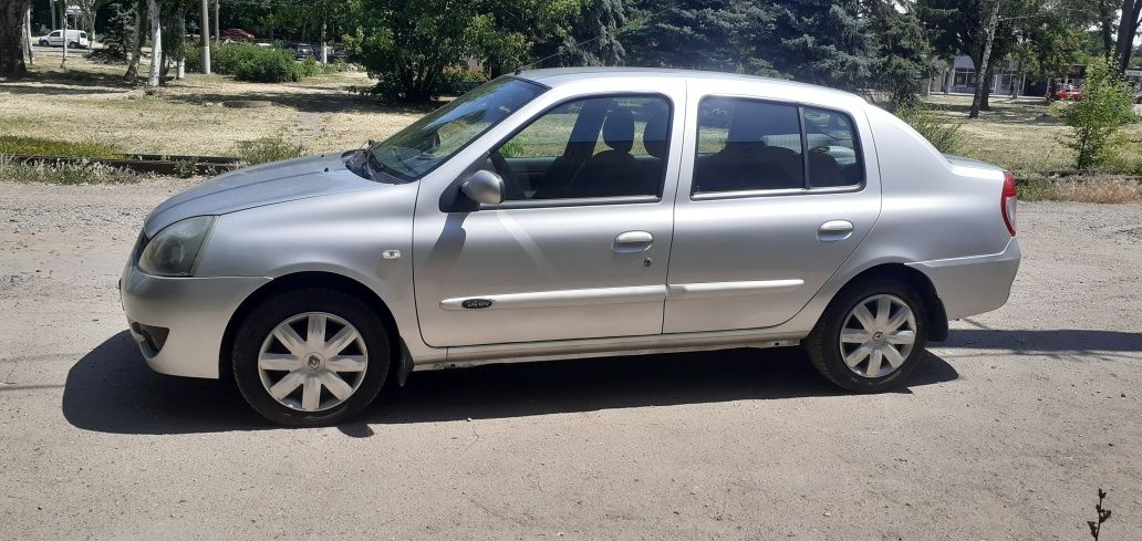 Автомат Рено Клио.