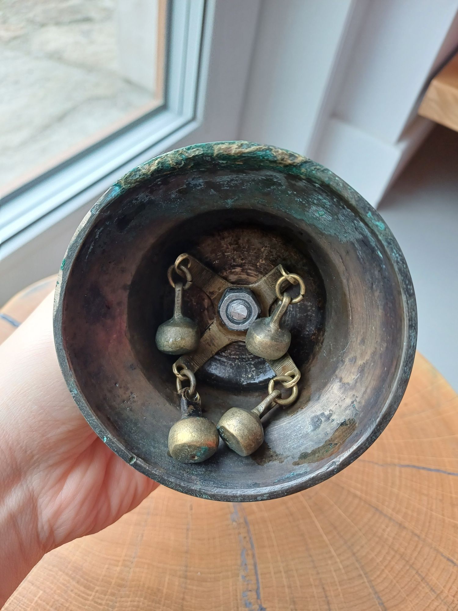 Stary ręczny dzwonek