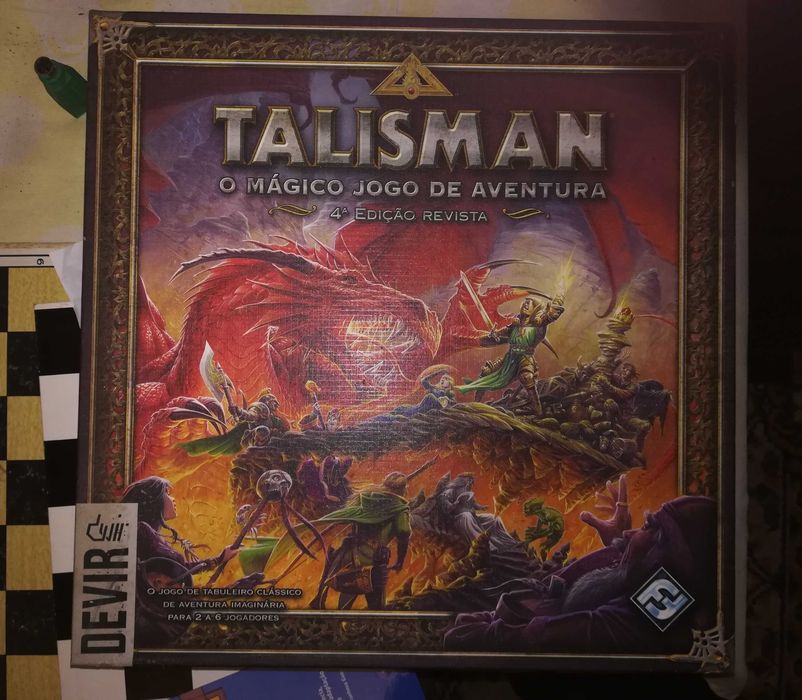 Jogi de tabuleiro Talisman: O Mágico Jogo de Aventura - 4 ediçao