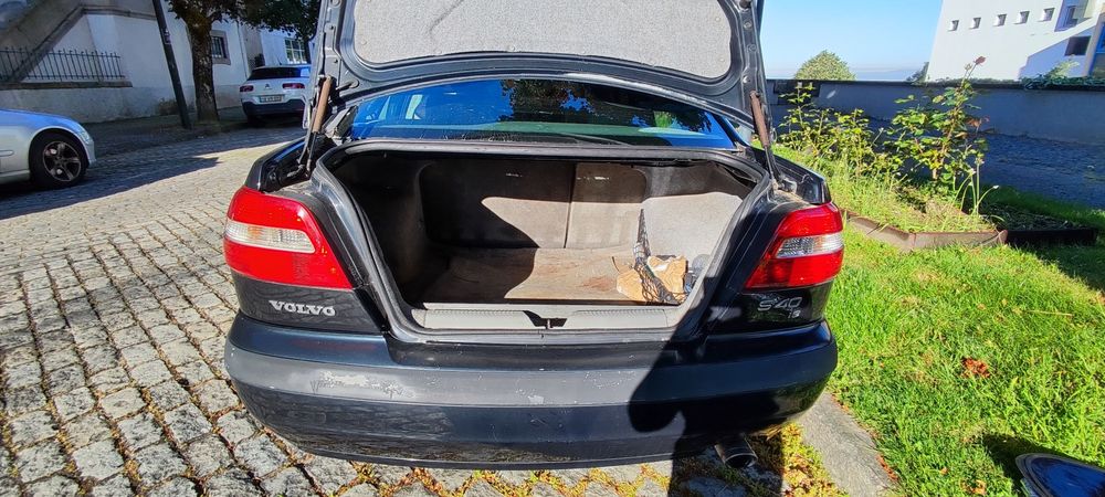Volvo s40 2001..