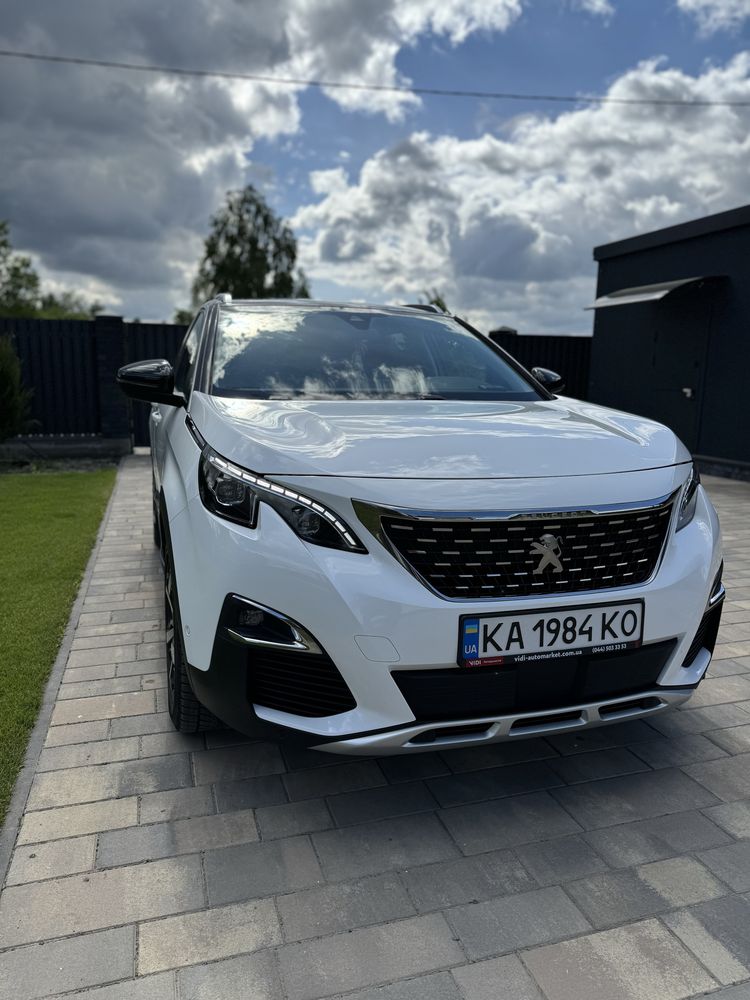 Продам автомобіль Peugeot 3008 2019р.