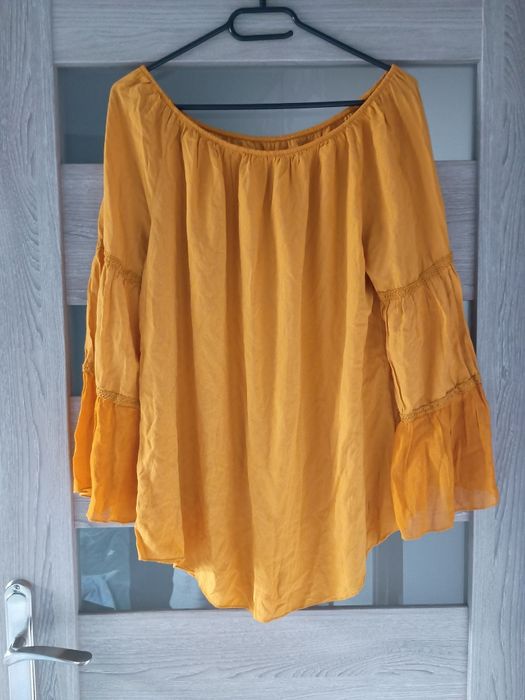 Bluzka hiszpanka z szerokimi rękawami wiskoza