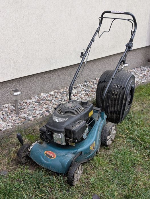 Oddam za darmo 2x kosiarki spalinowe