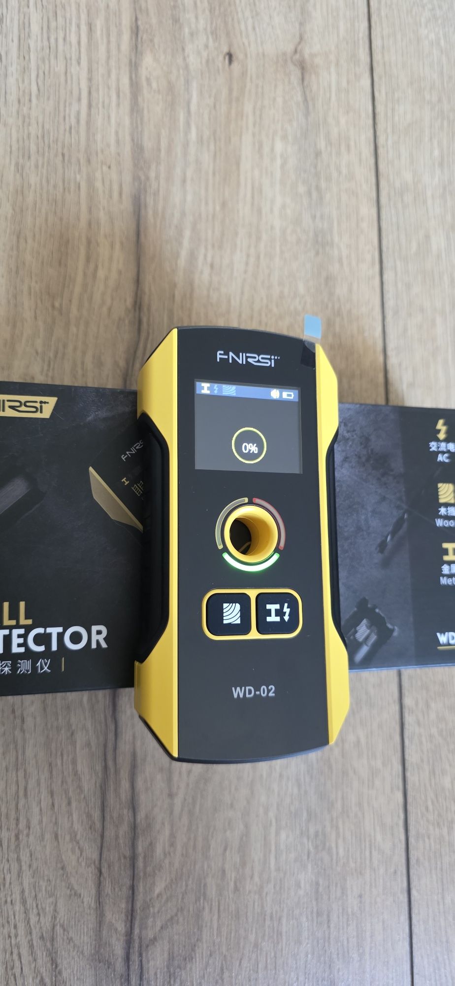 Detektor, skaner, wykrywacz metali, przewodów Fnirsi WD-02.