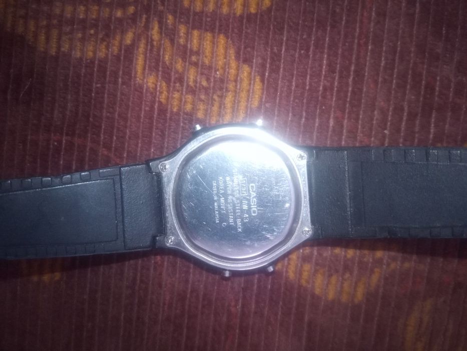 Часы наручные Casio .