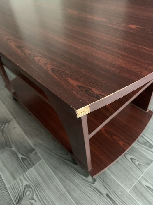 Стіл журнальний стан на фото