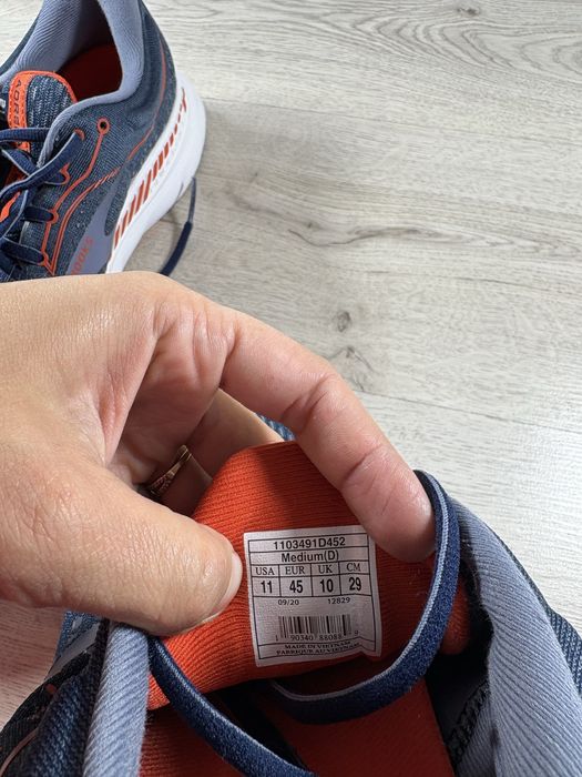 Brooks Adrenaline чоловічі кросівки 45 розмір