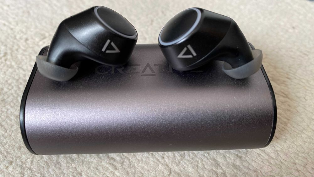 Creative Outlier Air Sports EF0830 – słuchawki TWS w świetnym stanie