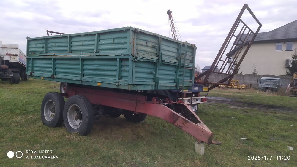 Przyczepy wywrotki rolnicze D-55, HW-8011, D-732, rozrzutnik obornika