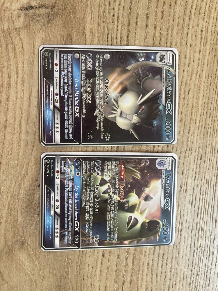 Karty pokemon .  2  karty