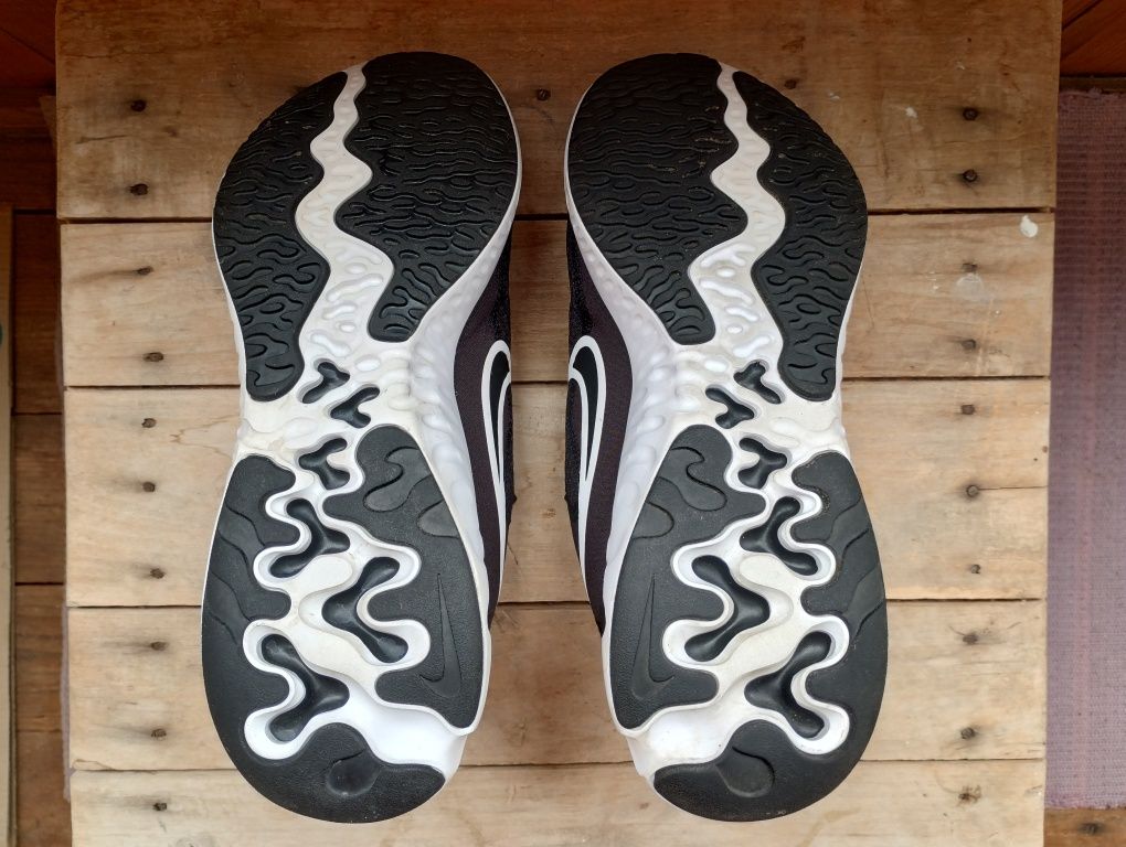 Кроссовки Nike Renew Run 2 Black CU3505-005 original EUR44