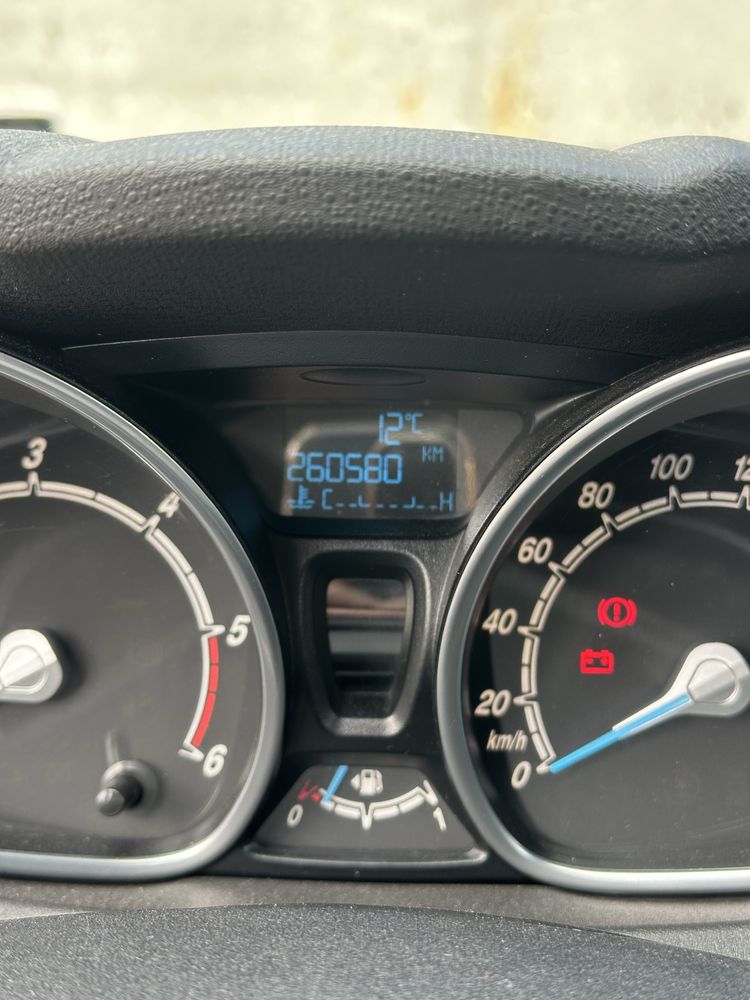 Ford Fiesta 1.5 TDCI Mk6 2013 год рестайлинг механическая кпп, ОФИЦИАЛ
