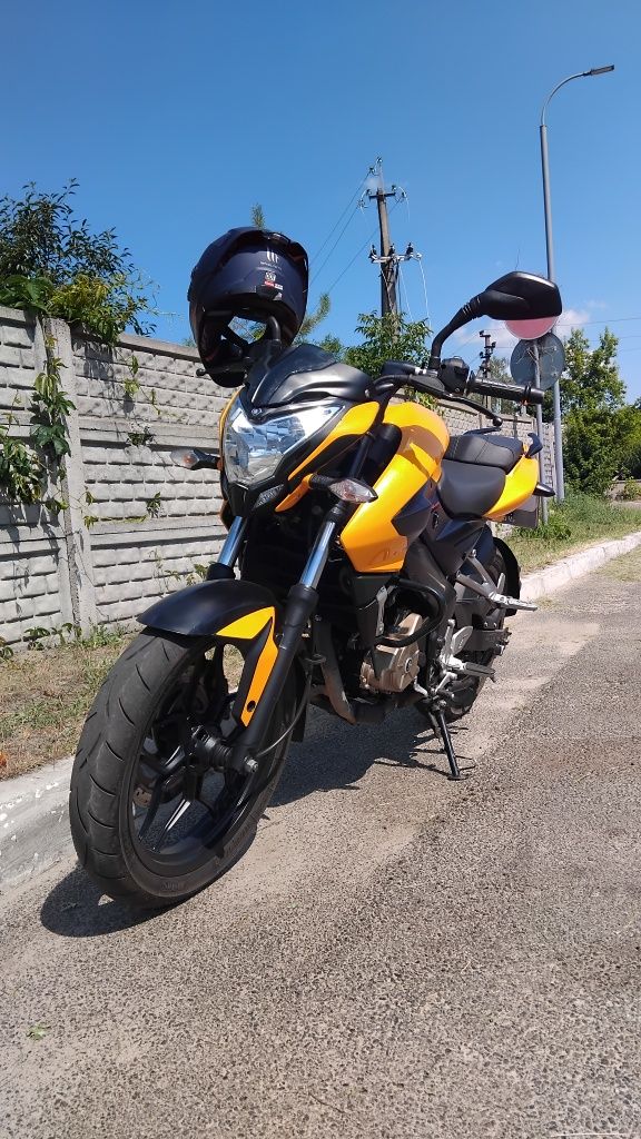 Bajaj Pulsar NS 200