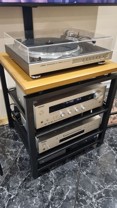 Szafka Rtv  komoda stolik audio Hifi  z regulowanymi blatami na sprzęt