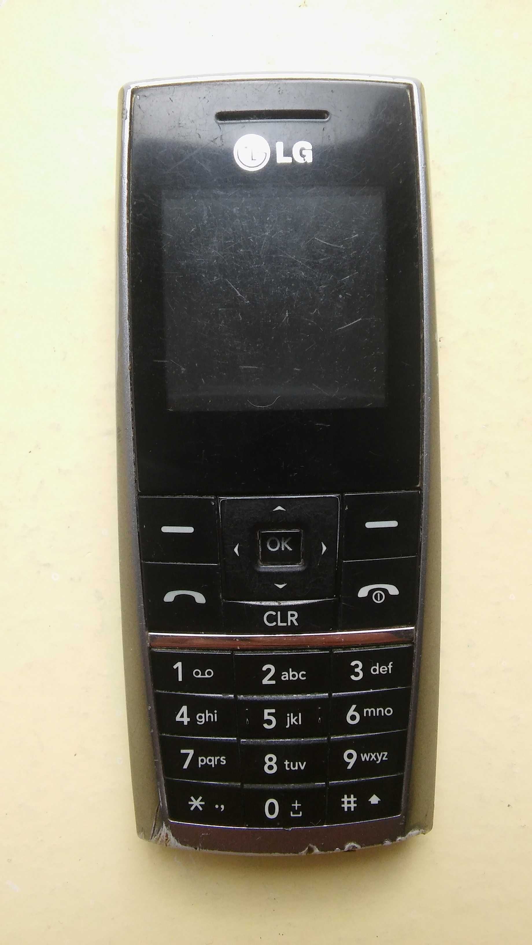Телефон LG KG130