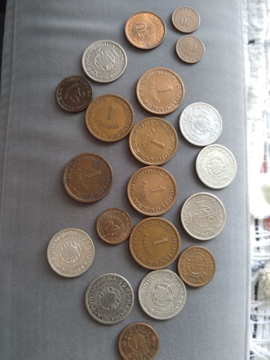 Lote de moedas de Moçambique