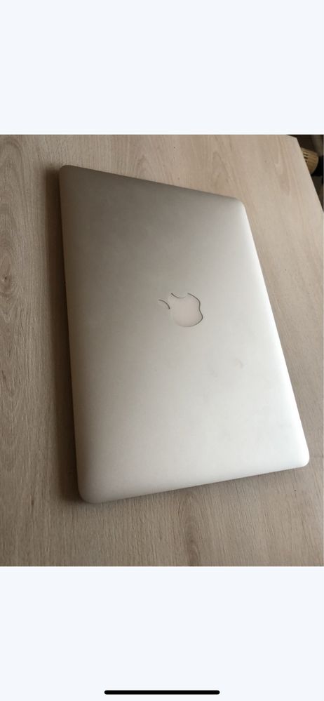 Laptop Macbook air 13” i5 5350U 8GB 128 SSD