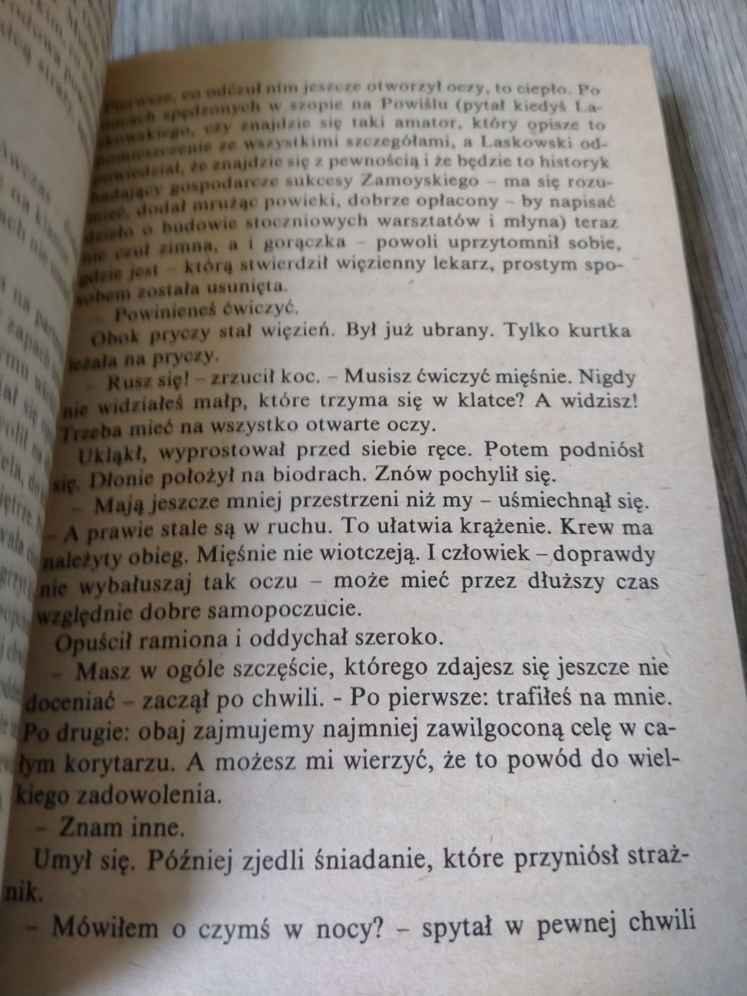 Władysław Terlecki Dwie głowy ptaka