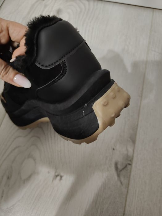 Adidasy sneakersy damskie z futerkiem