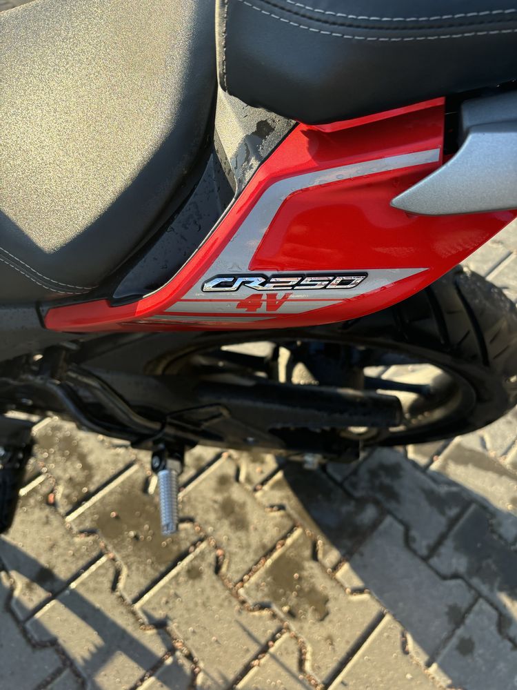 Продам мотоцикол Loncin