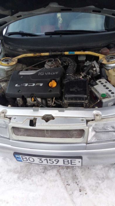 ВАЗ2110 2003 року випуску газ/бензин на повному ходу