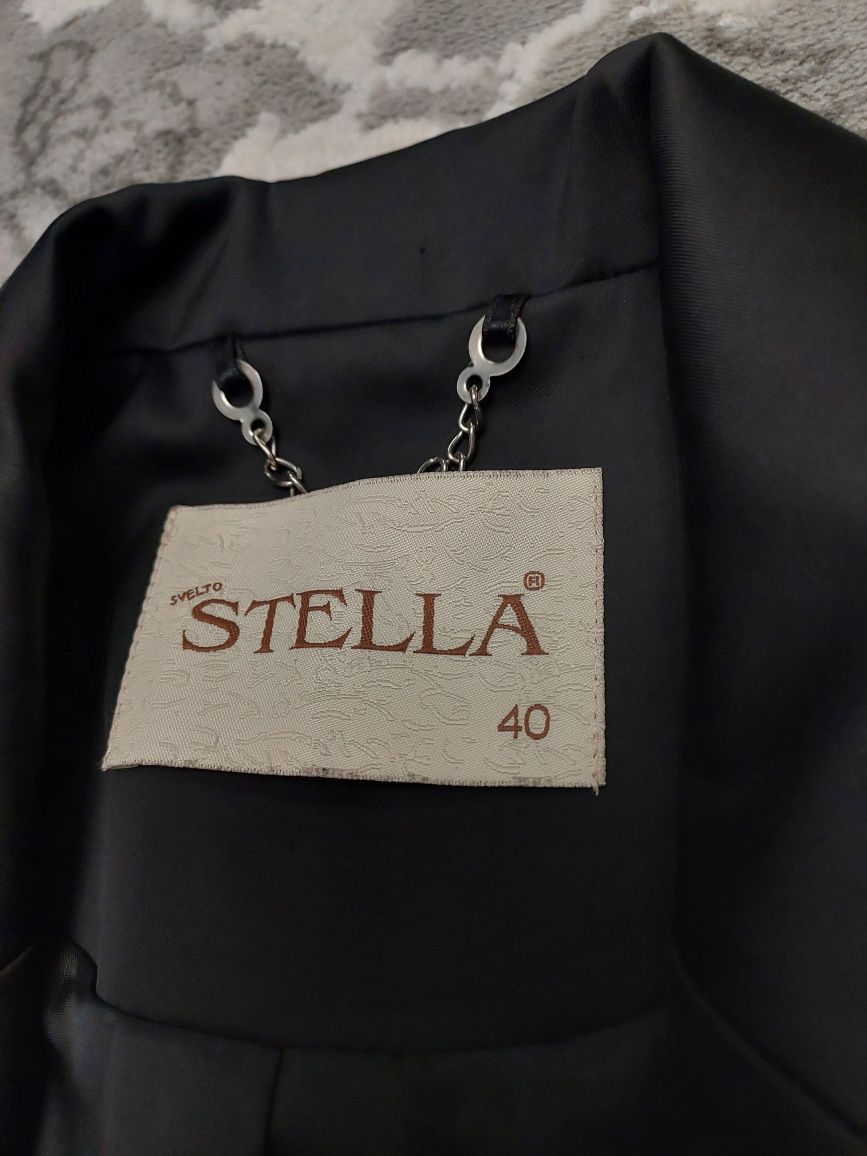 Жіночий піджак "STELLA"
