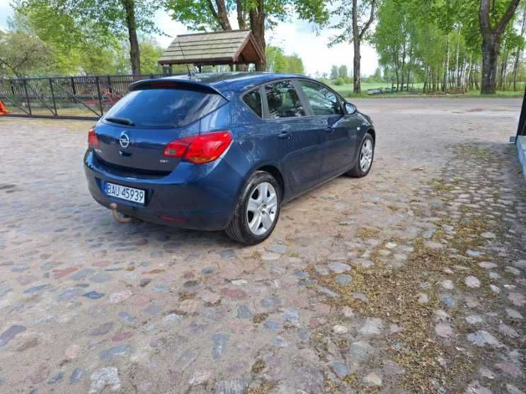 Opel astra j 1.7 cdti