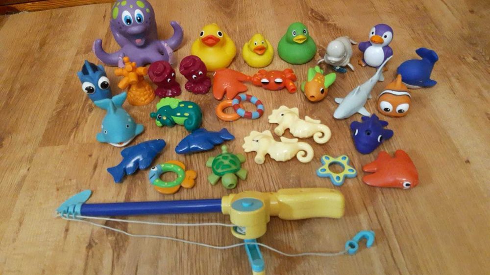 Игрушки для ванной / купания battat