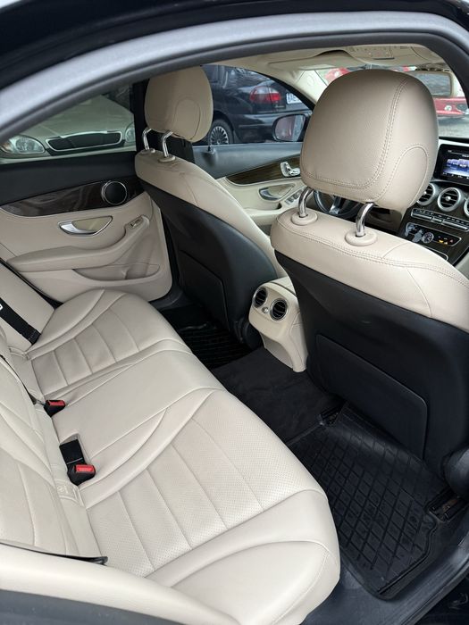 Продам Mercedes-Benz C300 2.0 бенз Не бита и не крашена! Собственник!