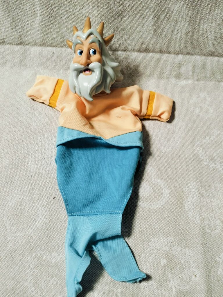 Іграшки на руку Disney