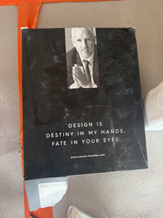 Drzwi PORTA hide 80 cm + klamka MAXIMA