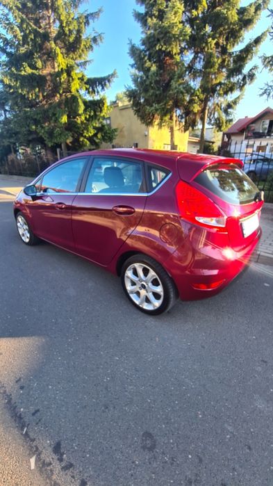 Ford Fiesta mk7 1.4bezyna titanium