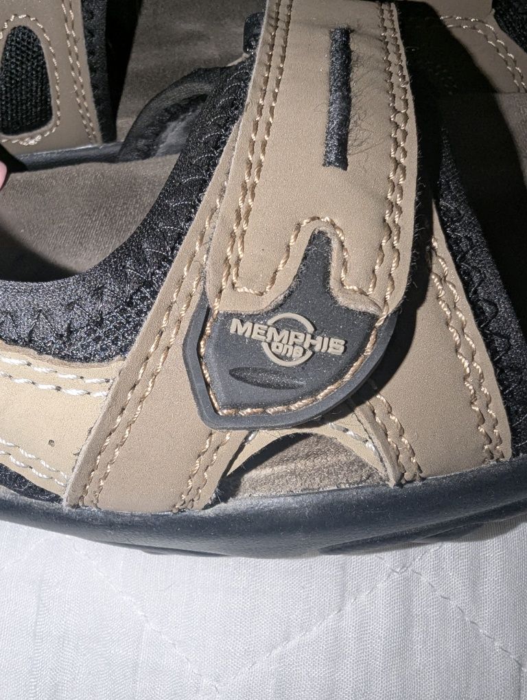 Чоловічі босоніжки 
Memphis One
оригінал

Memphis One
оригінал

41-42